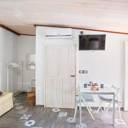 Апартаменты Tiny House 19 Terrace Aparment Полиньяно-а-Маре Экстерьер фото