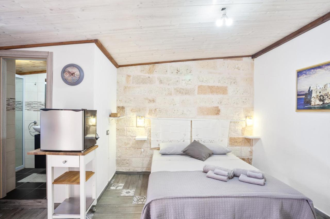 Апартаменты Tiny House 19 Terrace Aparment Полиньяно-а-Маре Экстерьер фото